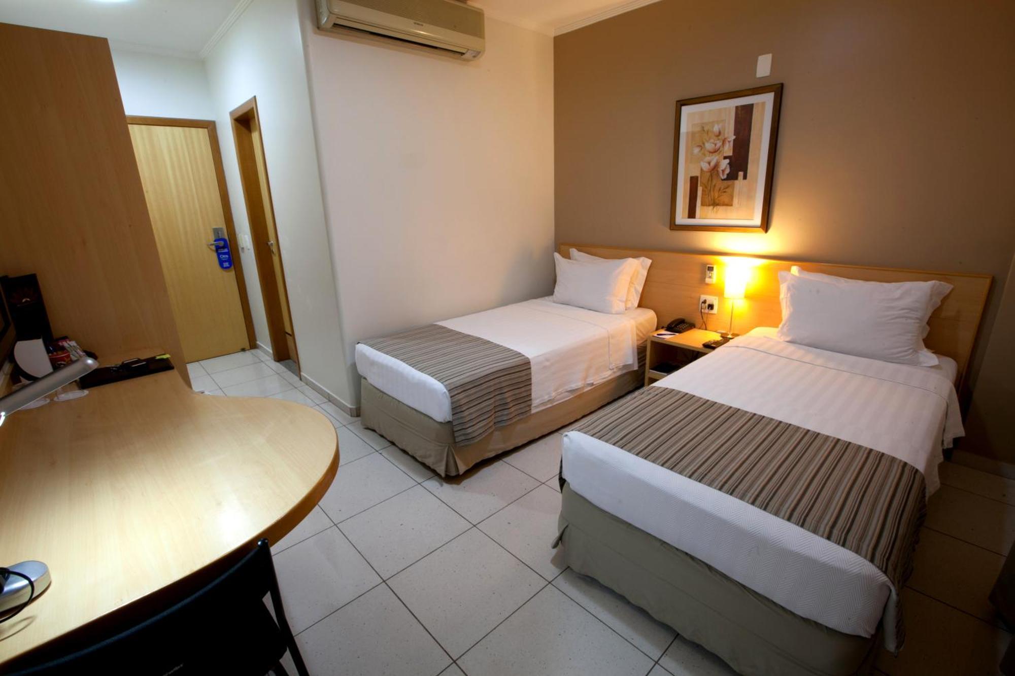 Oitis Hotel Goiânia Oda fotoğraf